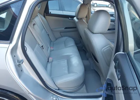 2011 Chevrolet Impala Ltz from USA, damaged, VIN 2G1WC5EM1B1138821